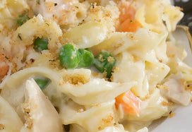 Chicken pasta and sauce 